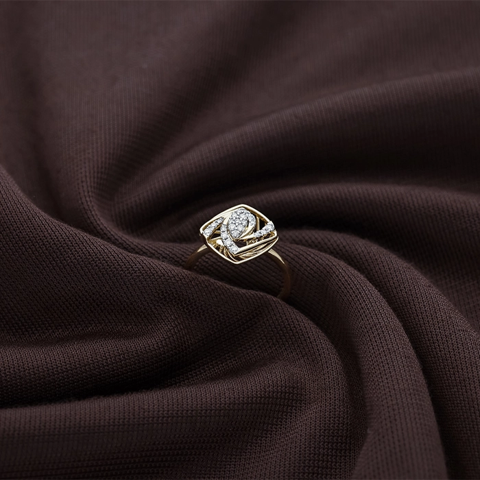 Geometric Diamond Ring for Women | DLRG3696SU2ECA