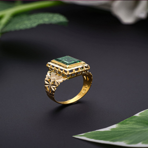 Emerald Majesty Gold Ring For men - 1060011411485