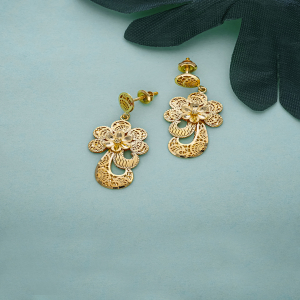 Nature’s Grace Earring