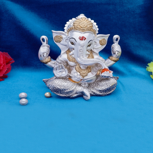 Siddhi Vinayak Idol