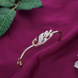 Celestial Constellation Asymmetric Diamond Bracelet in 18K Gold - DLBR0274SU2ECA