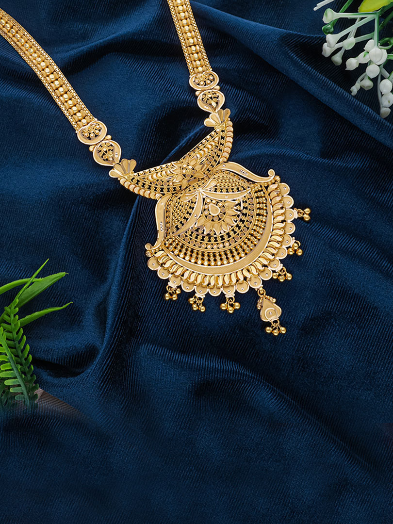 Glam Up Gold Necklace With Jhoomer Design - Image 2