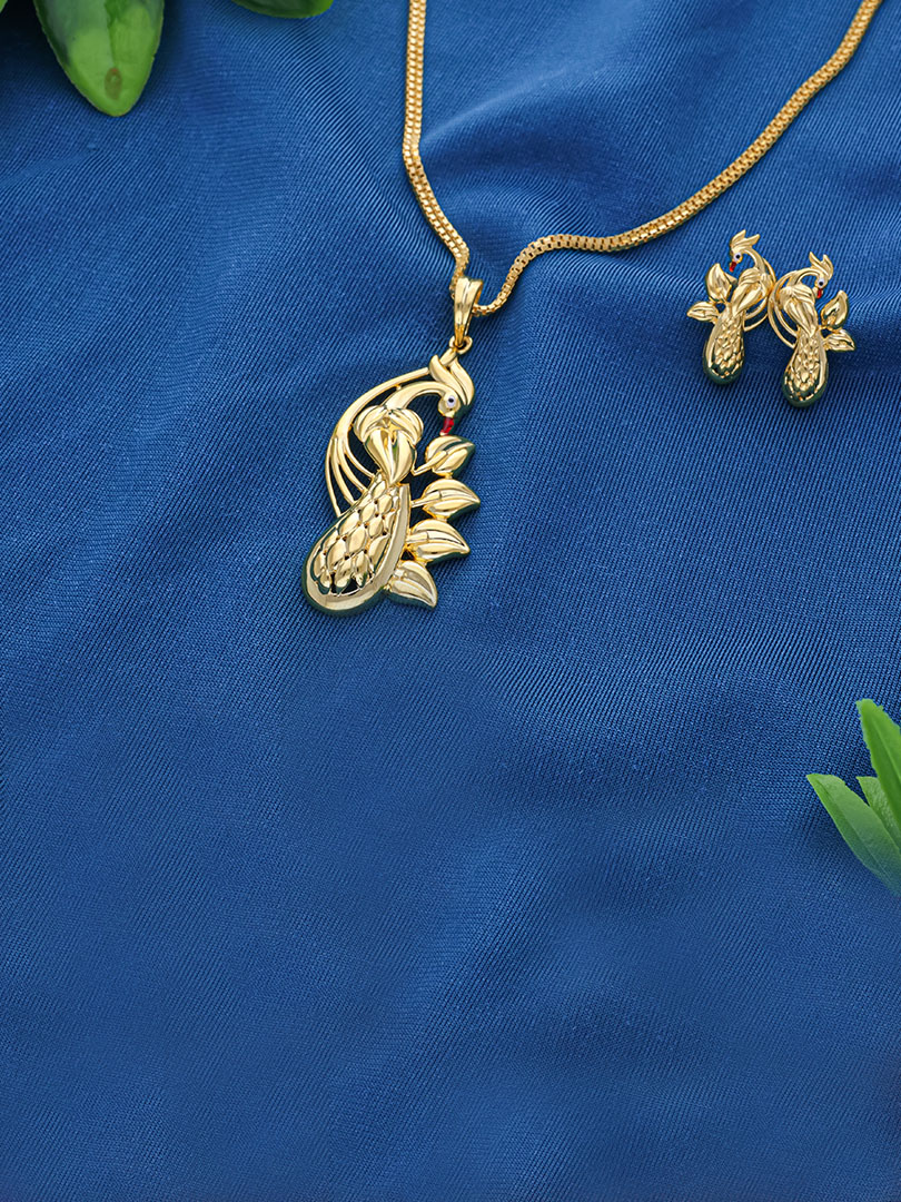 Peacock Majesty Pendant