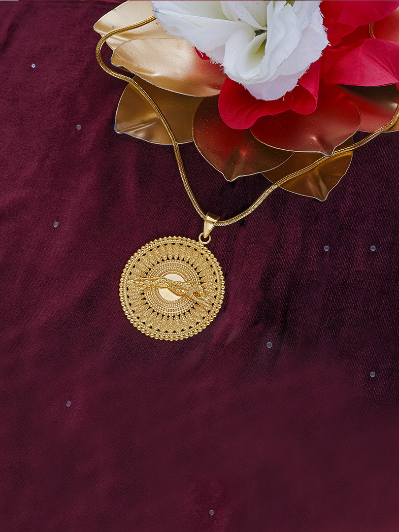 Leopard Leap Circle Pendant