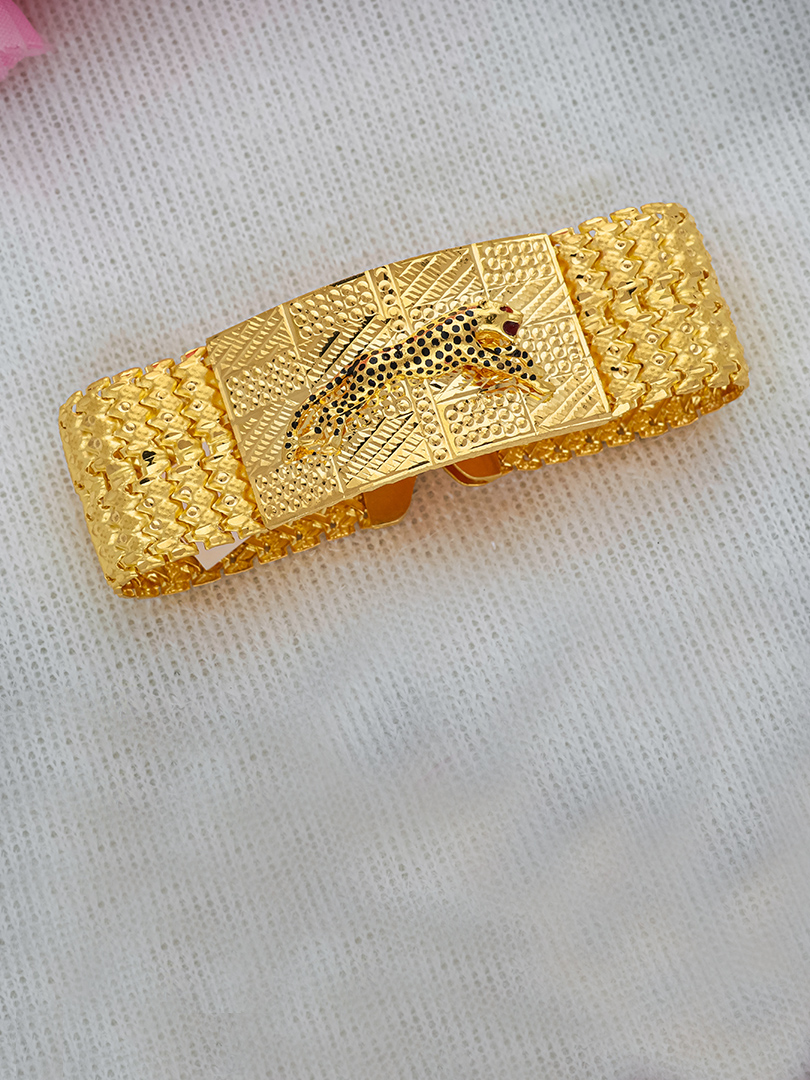 Predator’s Edge Bracelet