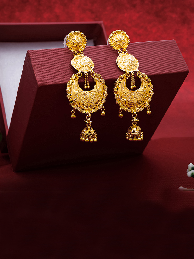 Lustrous Embrace Earrings