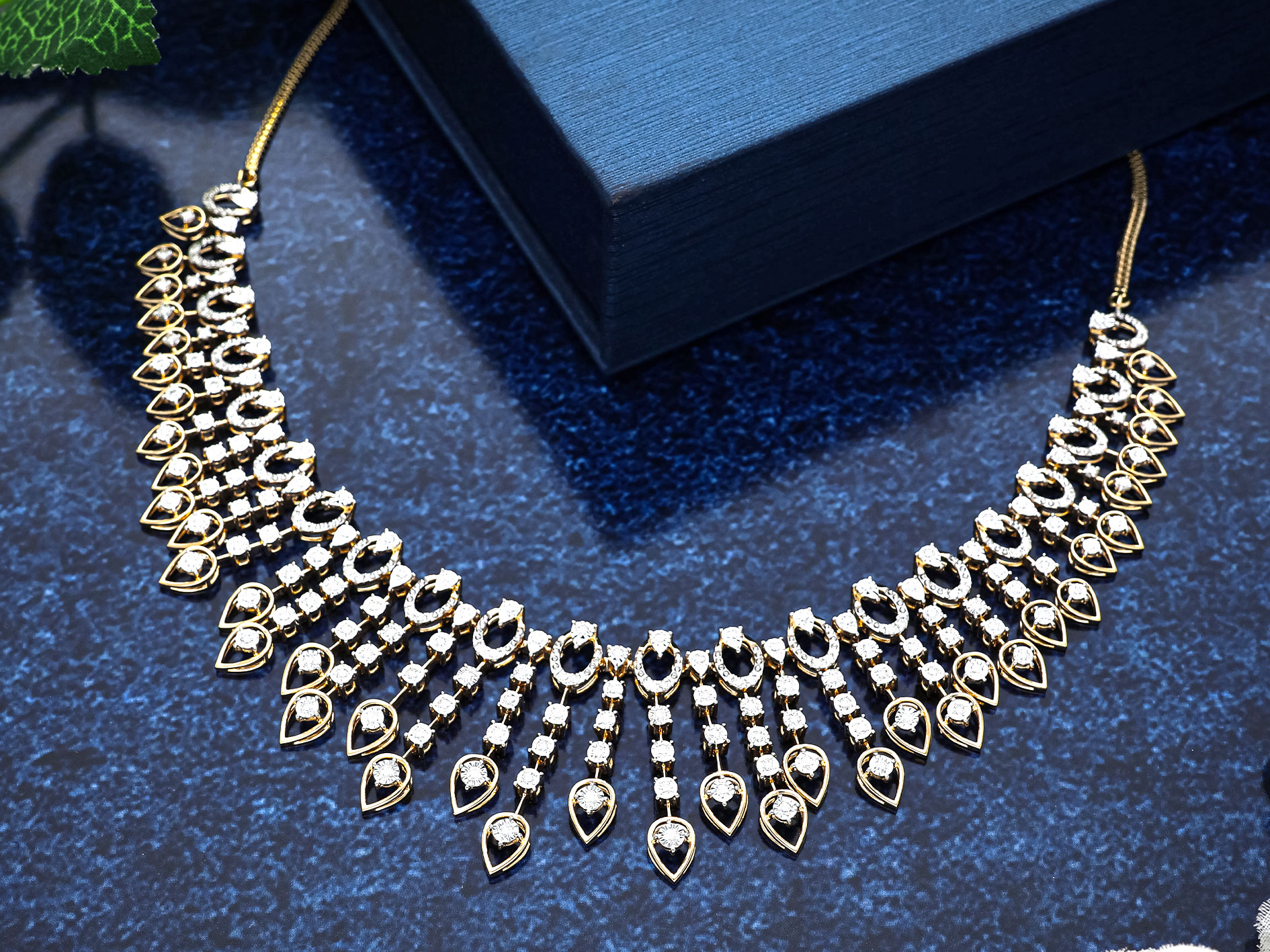 Amora Diamond Necklace - DNLCO452S370 KN701755C.N:25J279302503