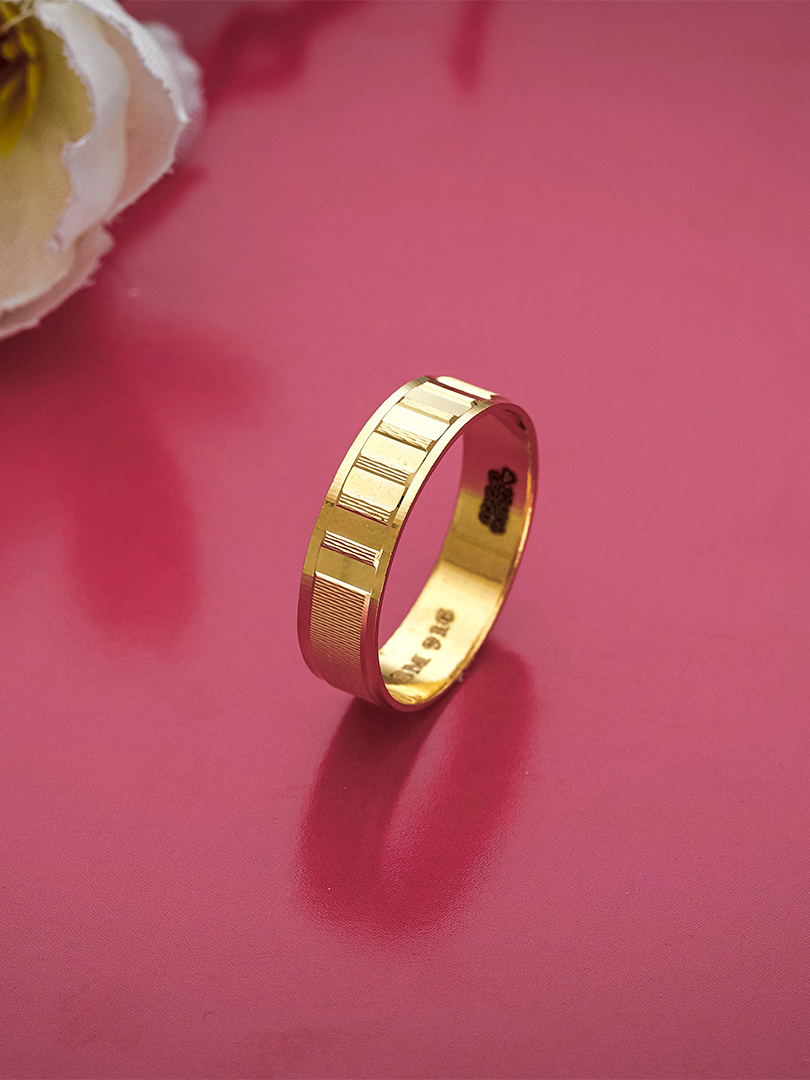 Chhala: Classic Textured Gold Band - RNCL0451 S358