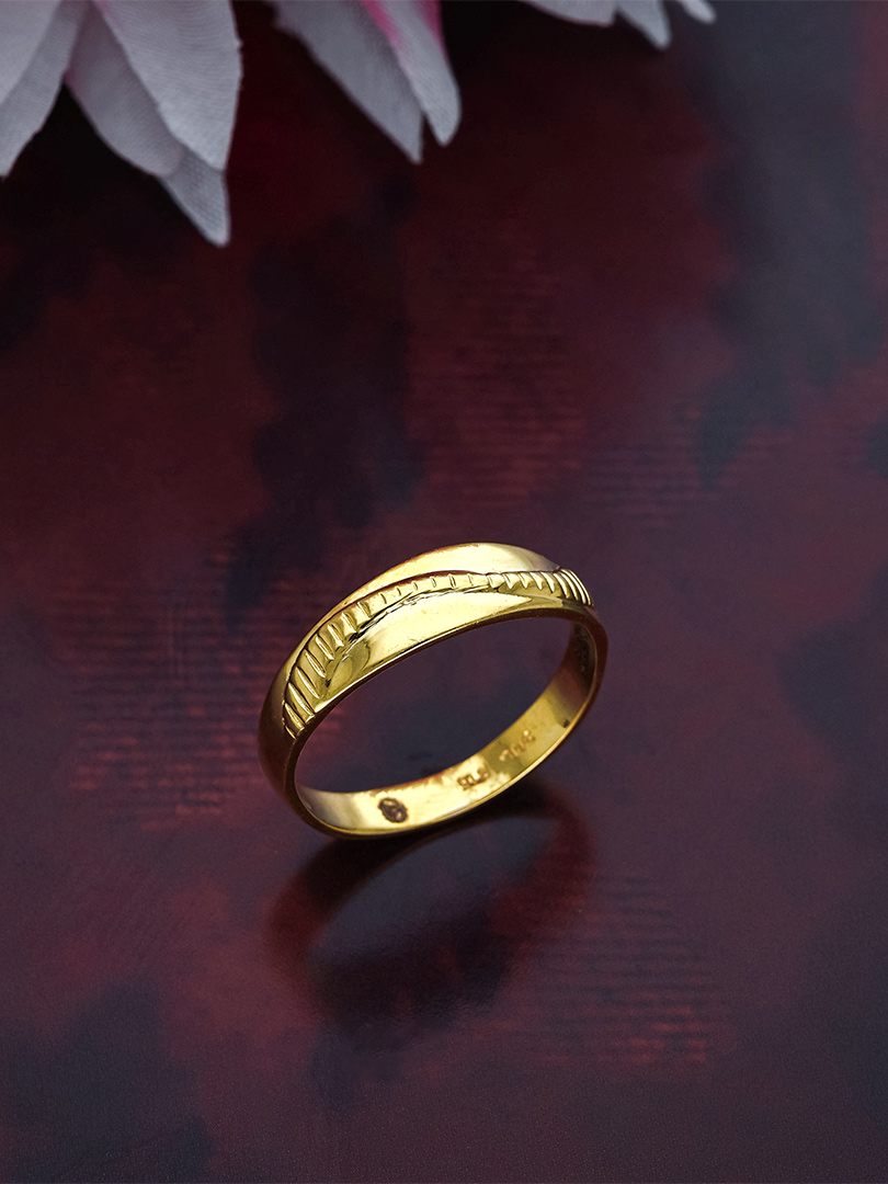 Chhala: Sleek Engraved Band in Gold - RNCL0487 S358