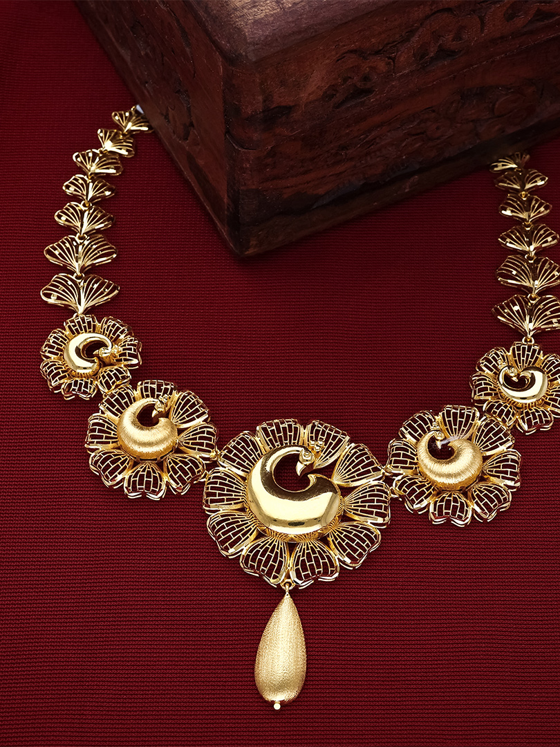 Lotus Crescent Filigree Neckset - NKSL4397 S366