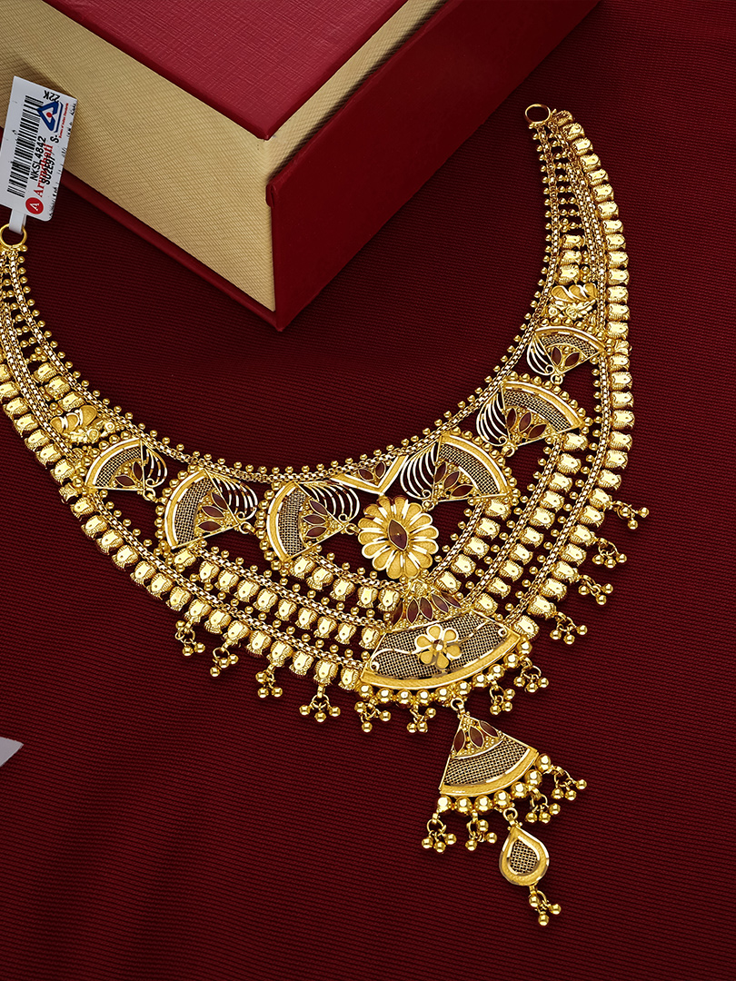 Lotus Fan Fringe Heritage Gold Necklace - NKSL4842 SU2E97